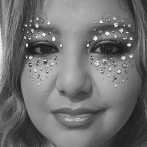 Meet your Posher, Febe